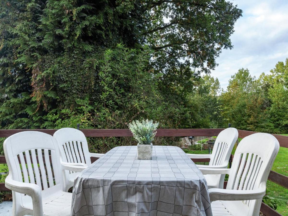 Holiday Home In Malmedy With Terrace Bagian luar foto